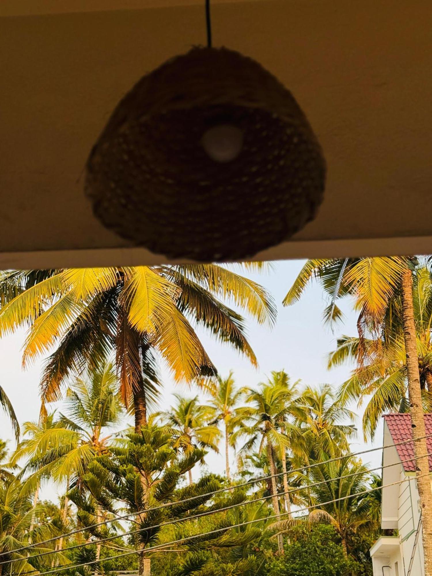 Beach View Balcony Resort By Hello Varkala Kültér fotó