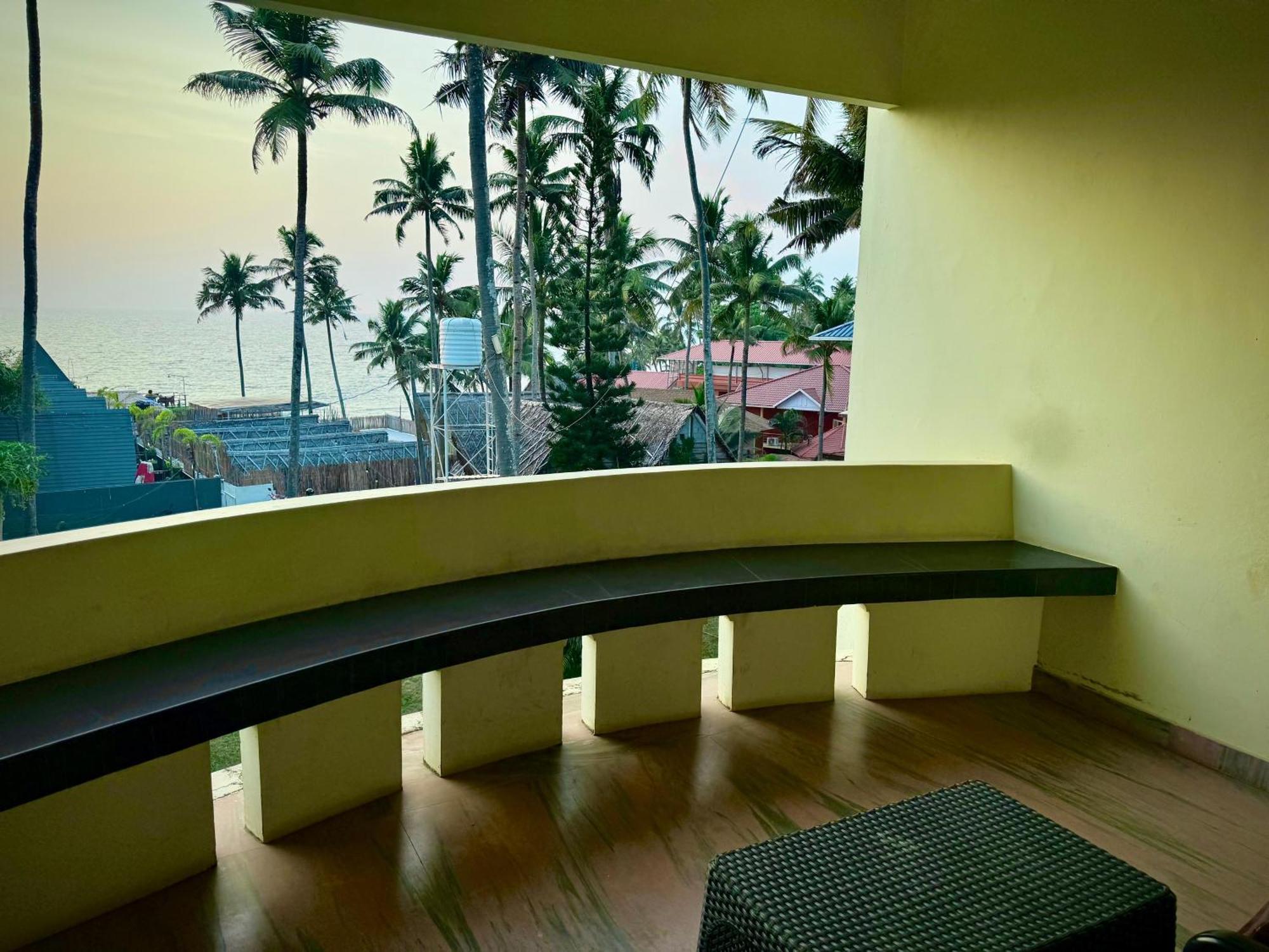 Beach View Balcony Resort By Hello Varkala Kültér fotó