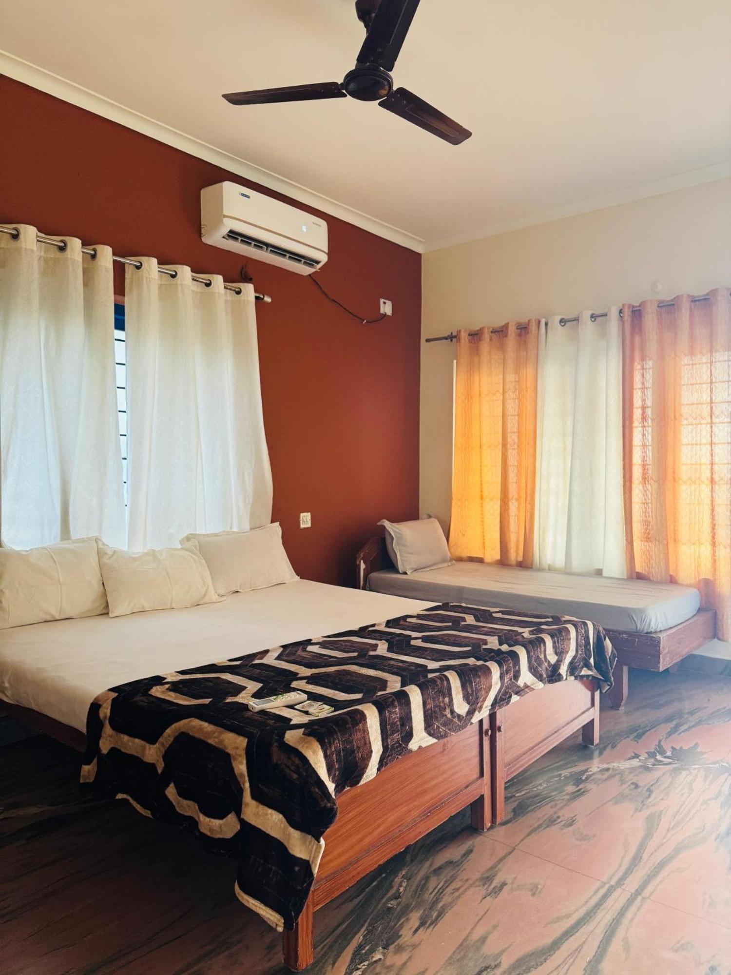 Beach View Balcony Resort By Hello Varkala Kültér fotó