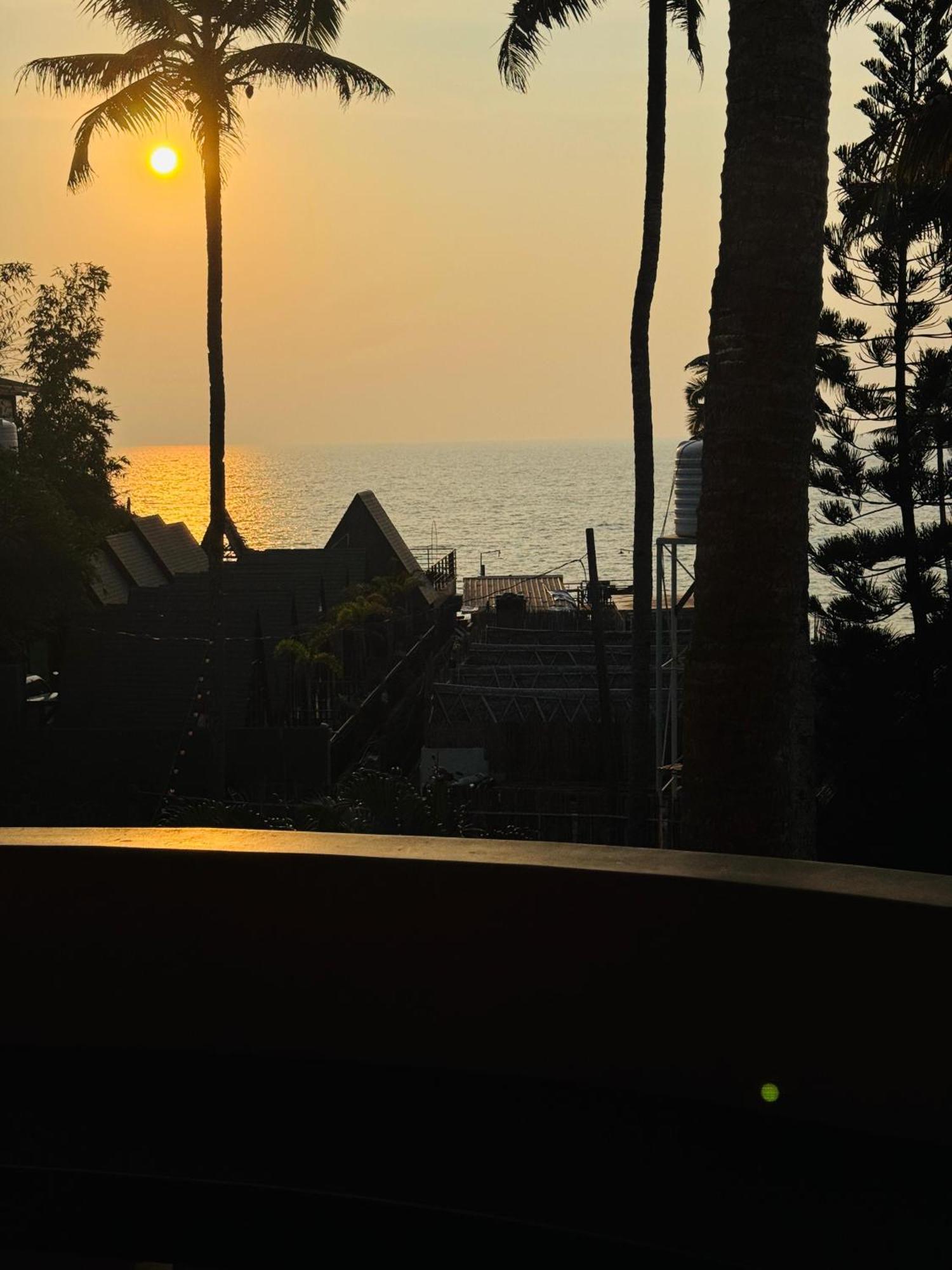 Beach View Balcony Resort By Hello Varkala Kültér fotó